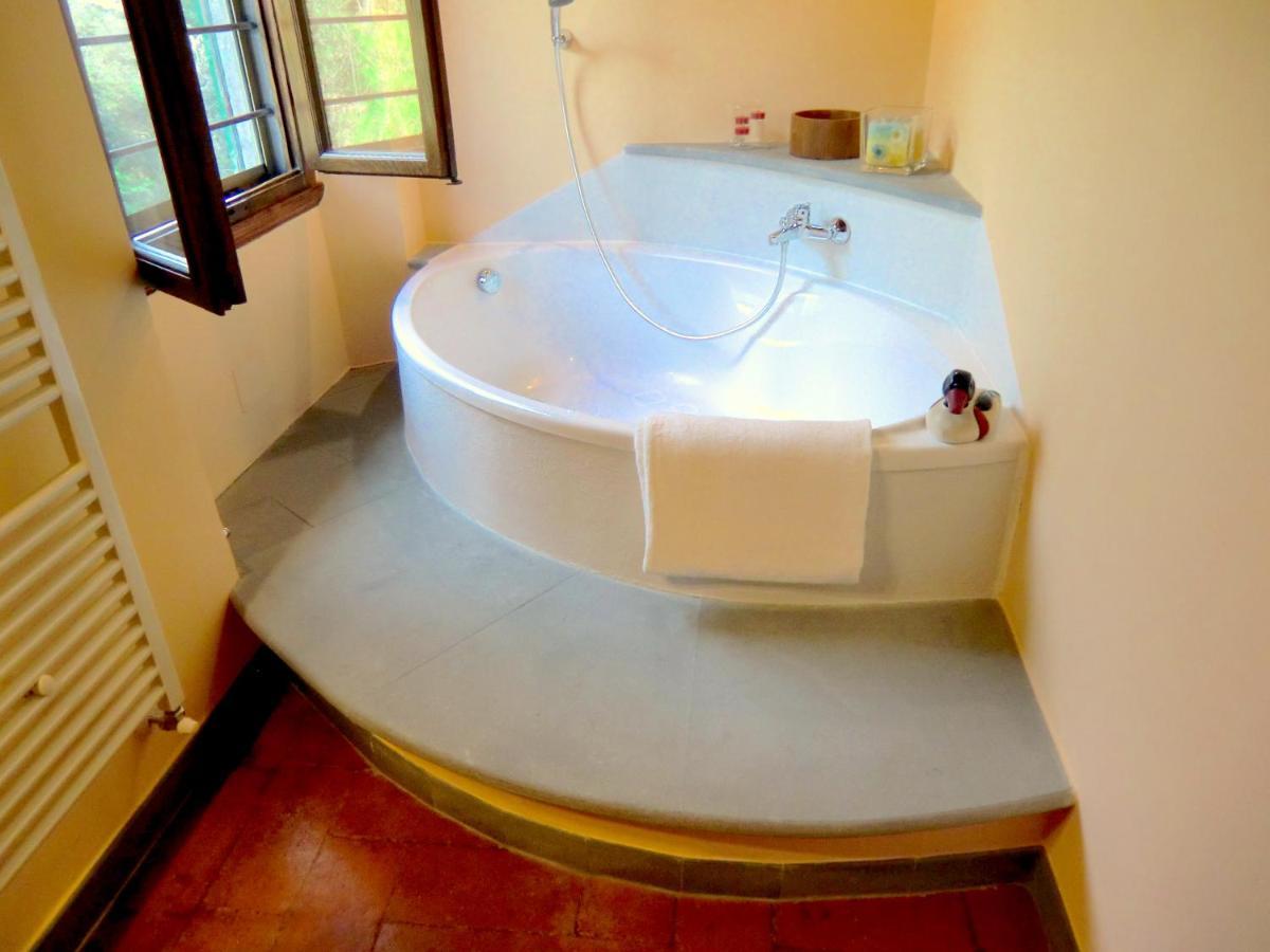 Bed and Breakfast Ex-Mulino Pontevecchio Pelago Esterno foto