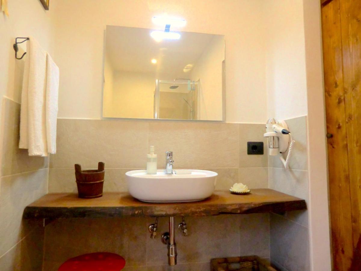 Bed and Breakfast Ex-Mulino Pontevecchio Pelago Esterno foto