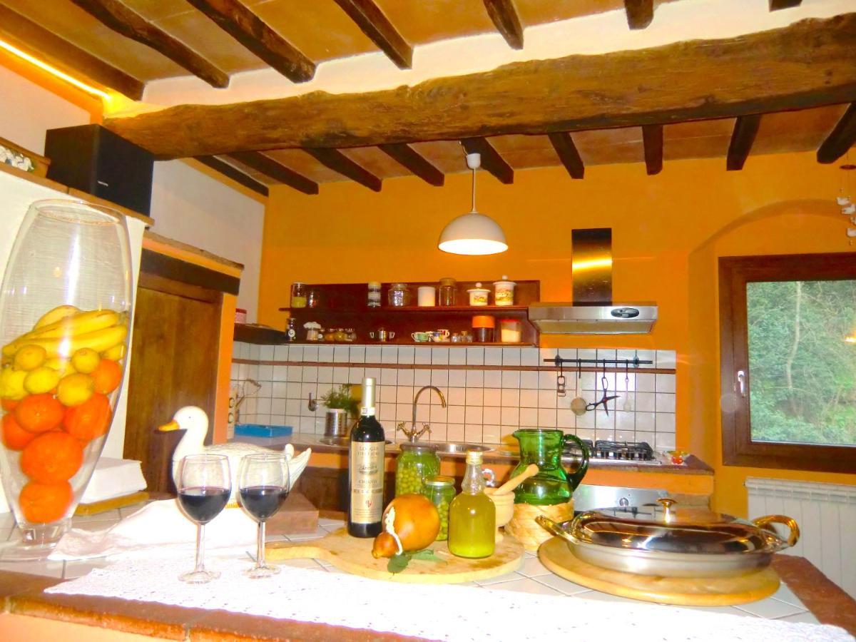 Bed and Breakfast Ex-Mulino Pontevecchio Pelago Esterno foto