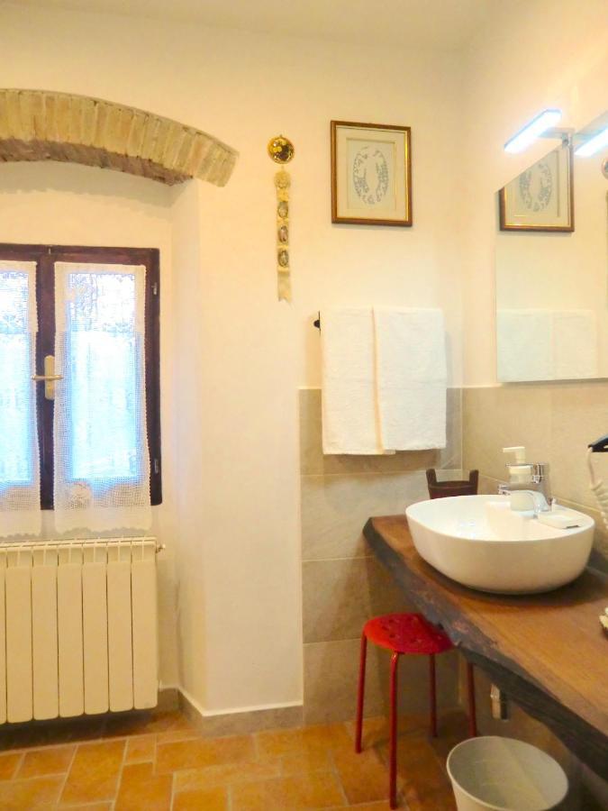 Bed and Breakfast Ex-Mulino Pontevecchio Pelago Esterno foto